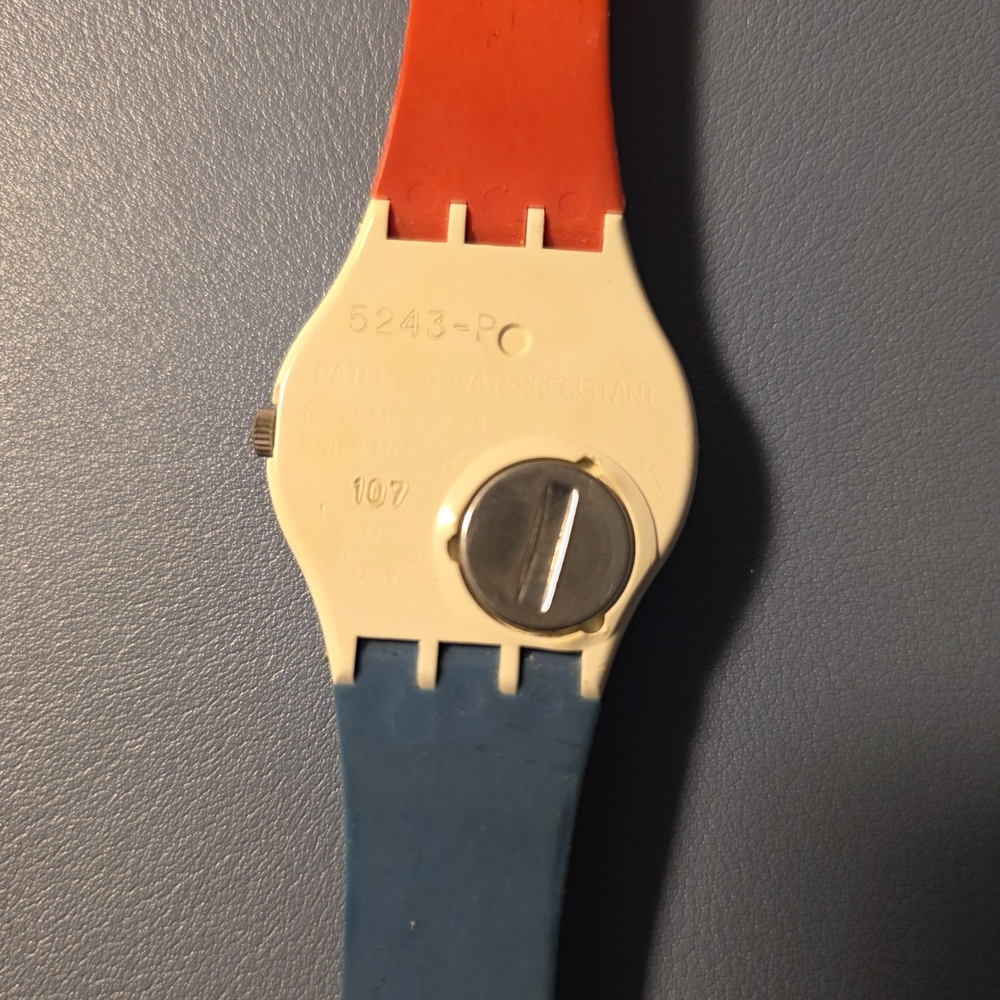 Vintage 1980s Womens Swatch Watch - Picture 2 of 2